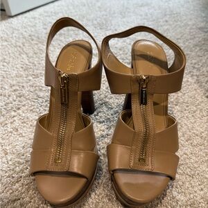 Michael Kors Beige Leather Heels with Gold Zipper